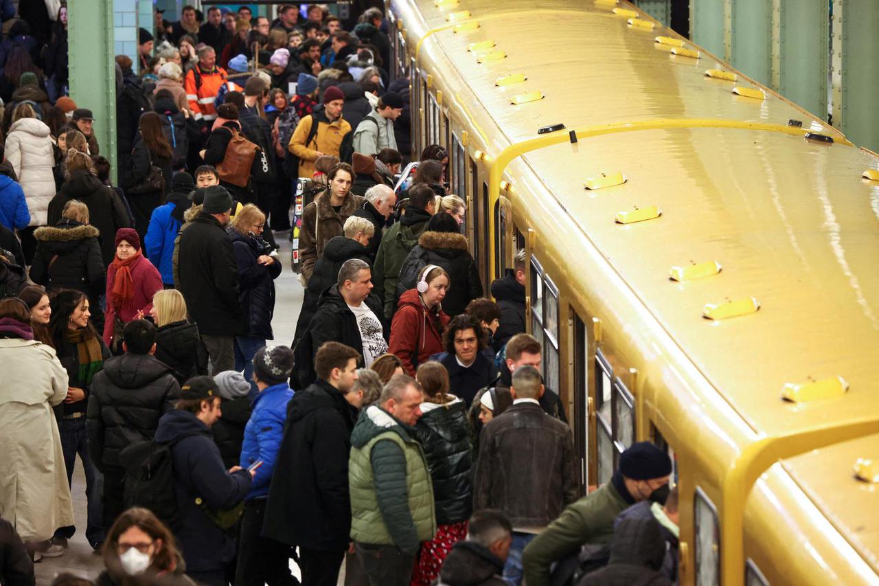 FILE PHOTO: Nationwide strike called by the German trade union Verdi over a wage dispute, in Berlin
