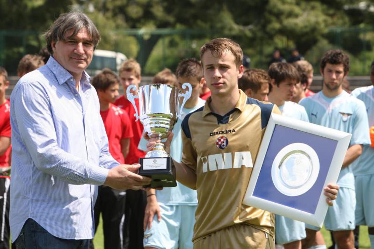 Dinamo Juniori (1)