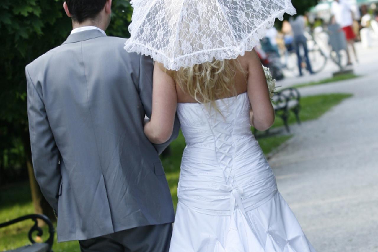 '30.07.2010., Koprivnica - Ilustracija za clanak o razvodima brakova. Photo: Marijan Susenj/PIXSELL'