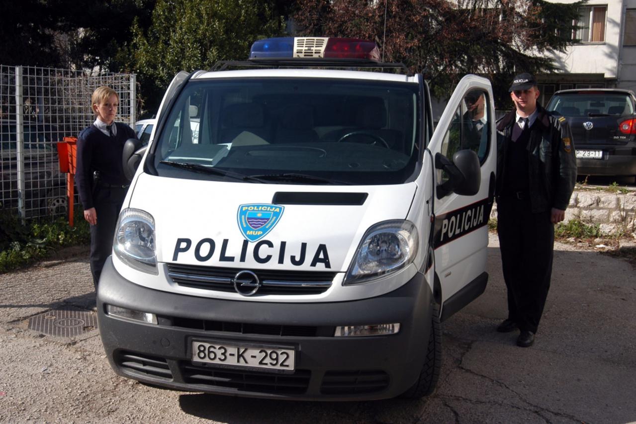 policija