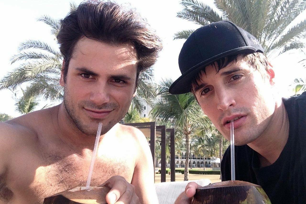 2cellos