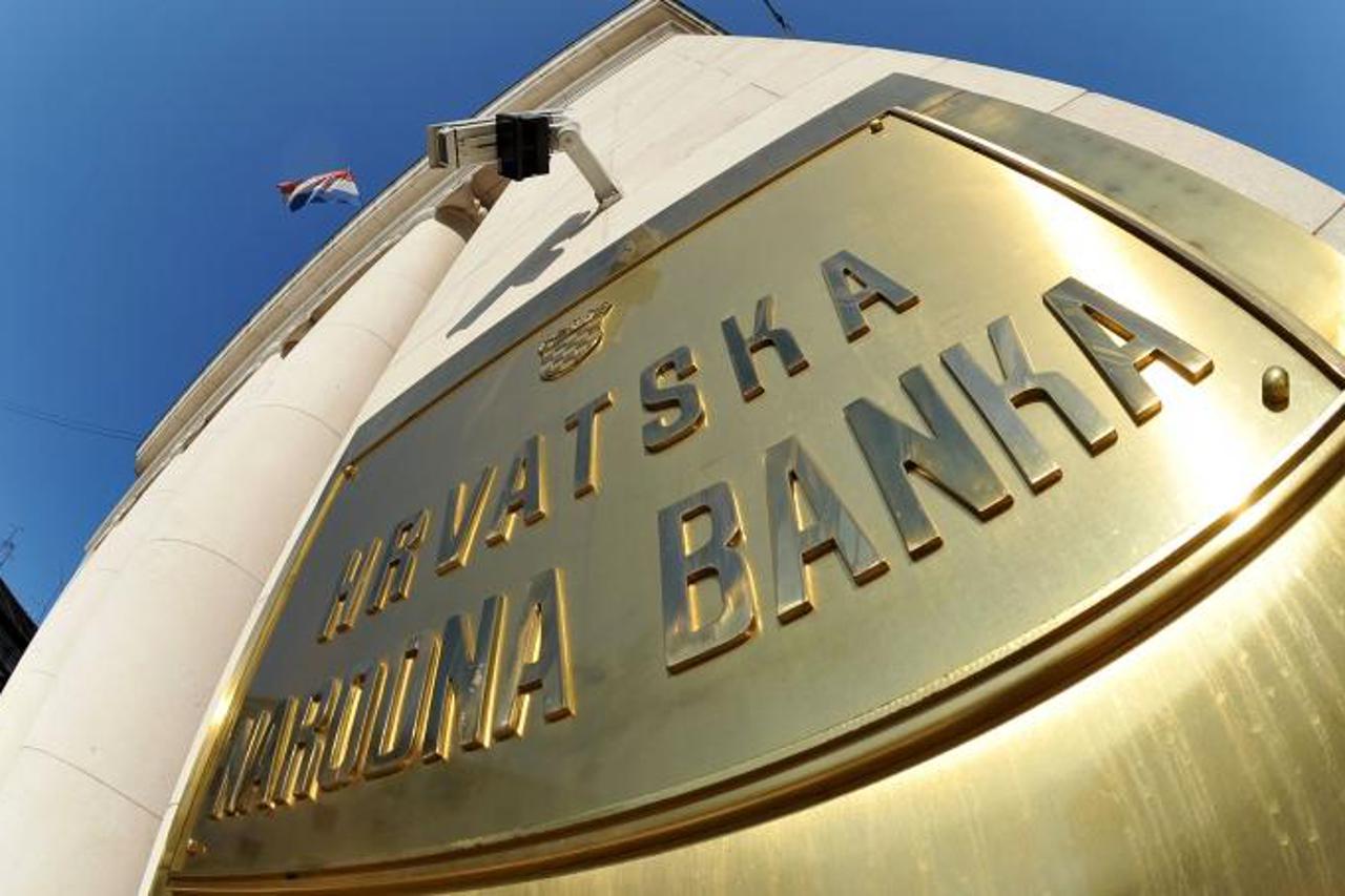 '18.08.2009., Zagreb - Trg burze, Hrvatska narodna banka, HNB.  Photo: Marko Lukunic/Vecernji list'