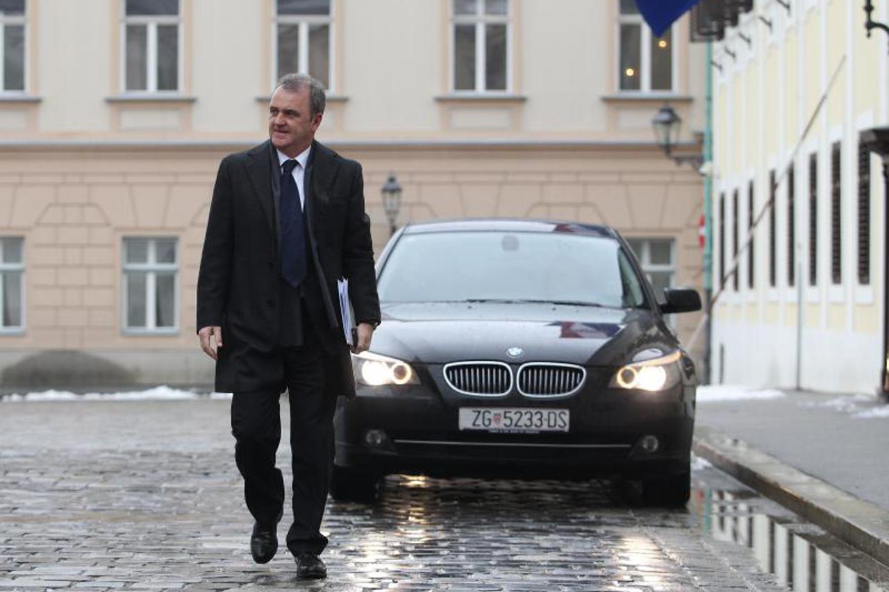 veljko ostojić,portal