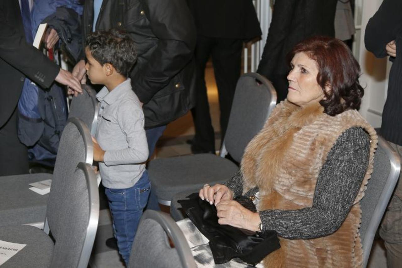 Dolores Aveiro