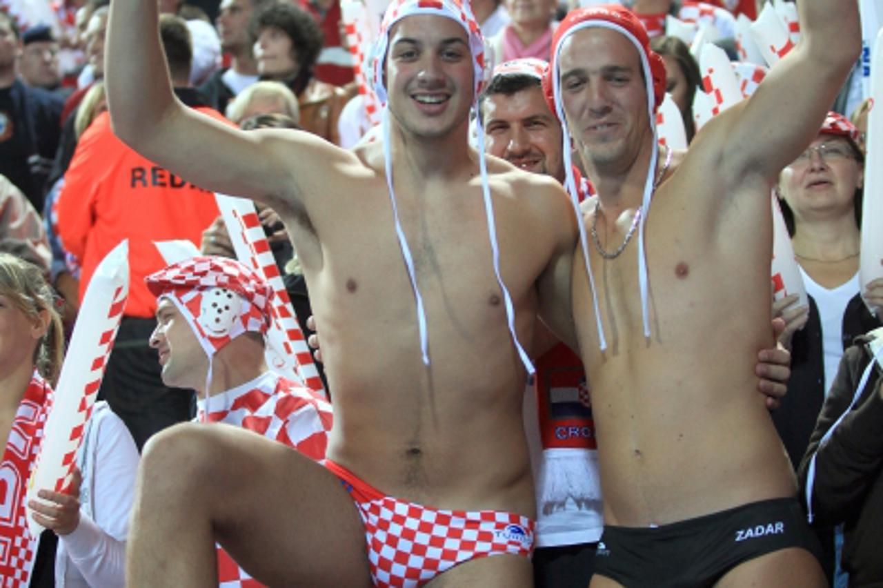 '11.09.2010., Zagreb -  LEN EP u vaterpolu, finalna utakmica za muskih reprezentacija Hrvatske i Italije.  Hrvatski navijaci Photo: Marko Prpic/PIXSELL'