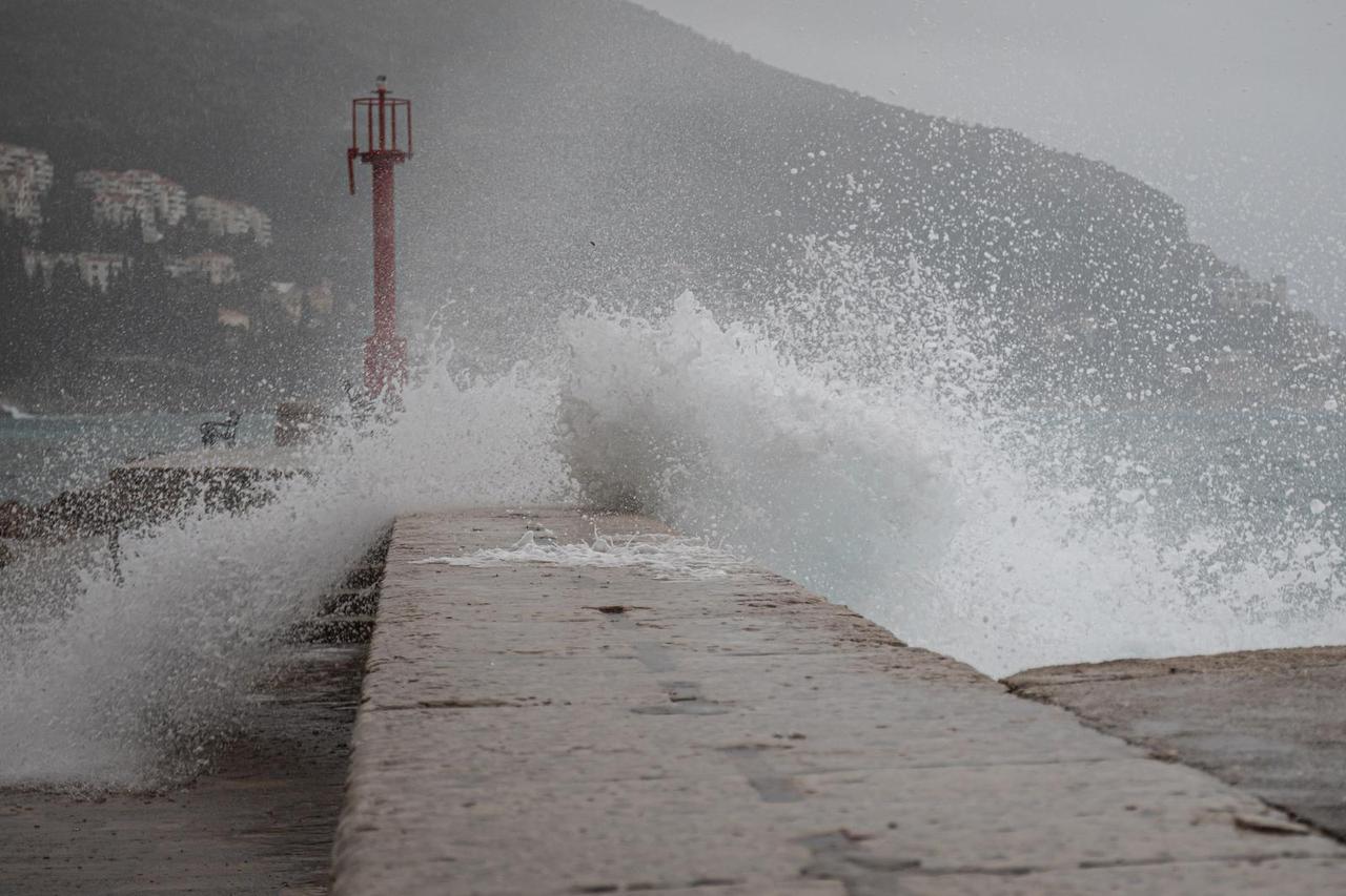 Jako jugo u Dubrovniku