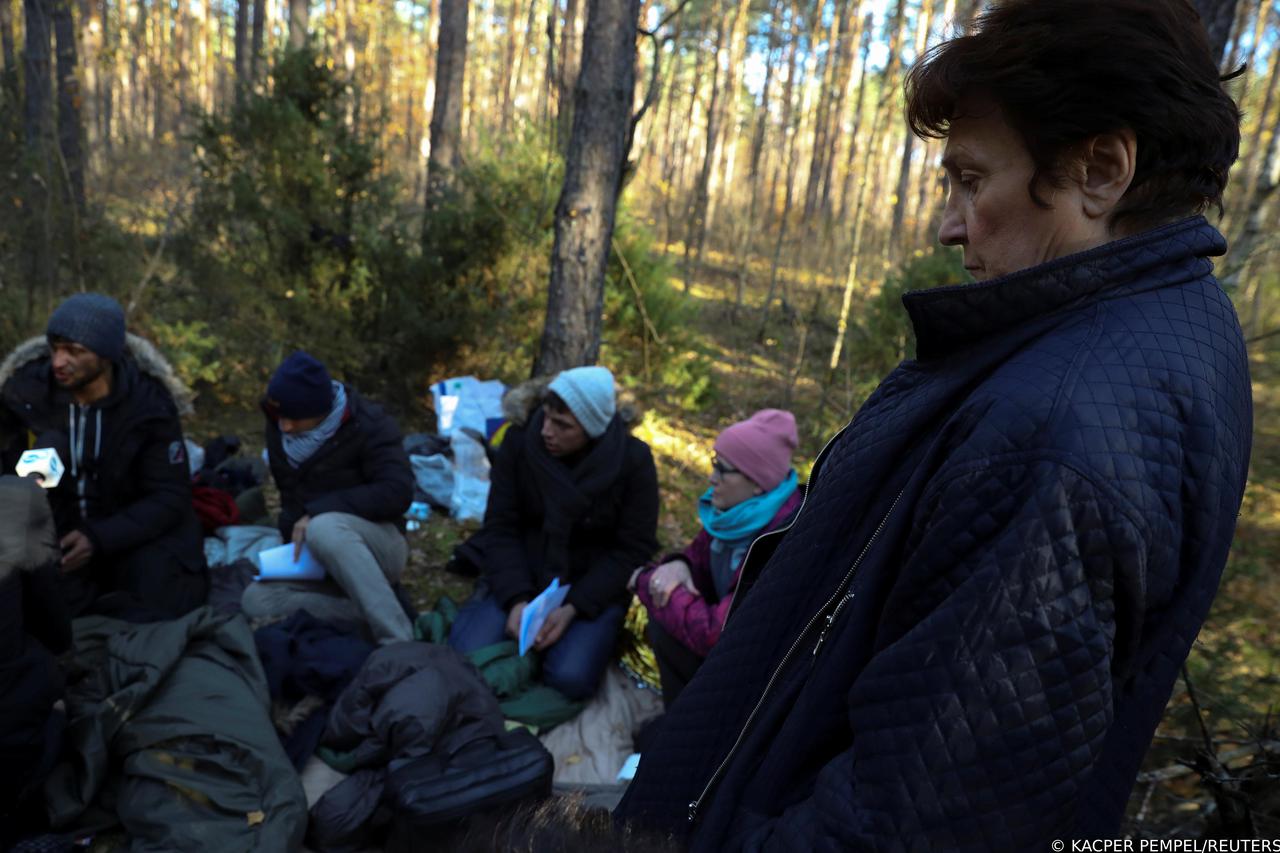 Syrian migrants in Lewosze after crossing the Belarusian-Polish border