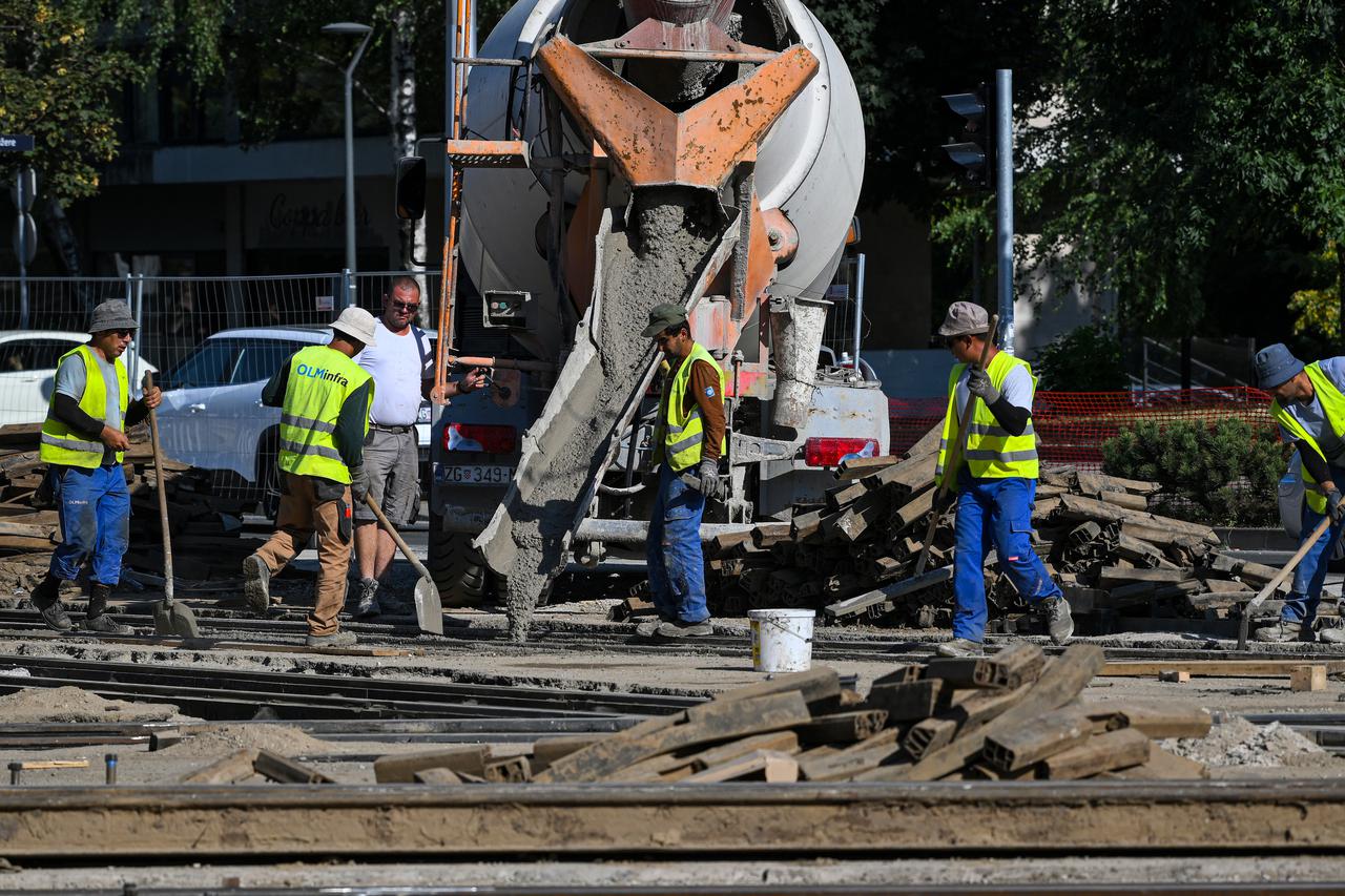 Zagreb: Radovi na križanju Savske i Vukovarske ulice