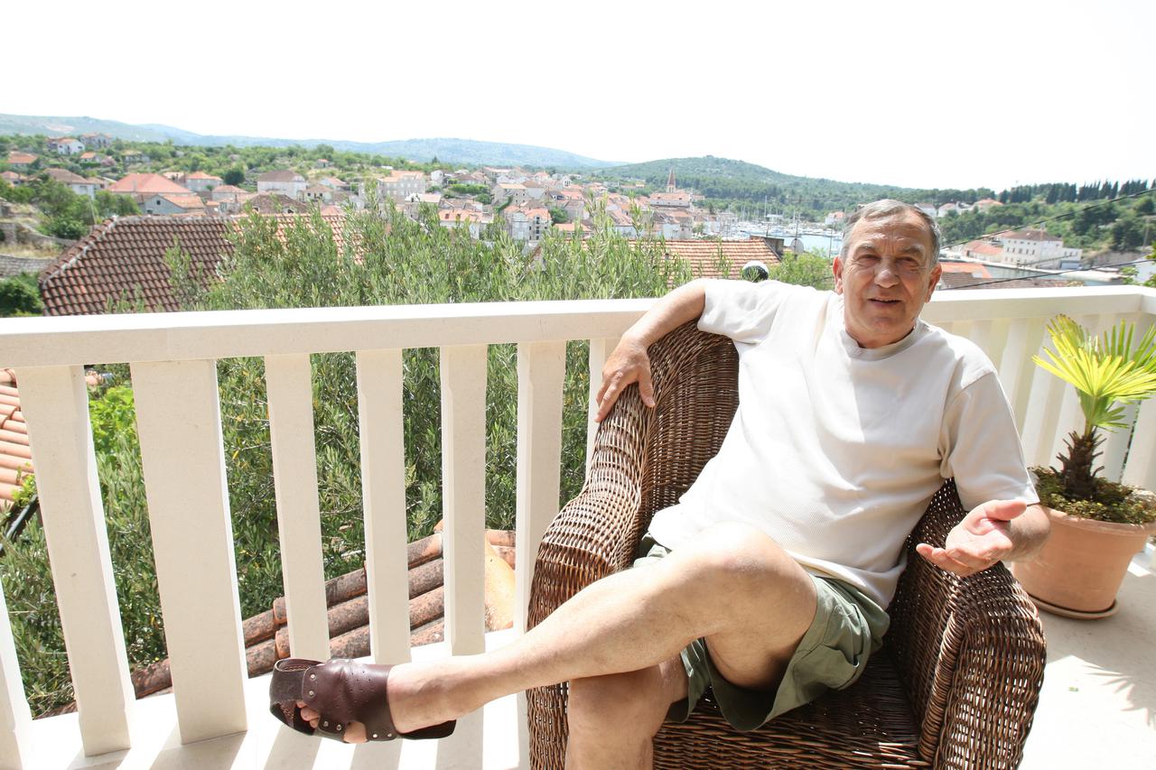 11.06.2010. Milna - Hajdukov trener Stanko Poklepovic u Milni na Bracu na odmoru pred pripreme za novu sezonu . Photo: Ivo Cagalj/PIXSELL