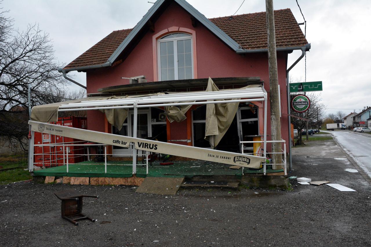 Eksplozija u kafiću Virus