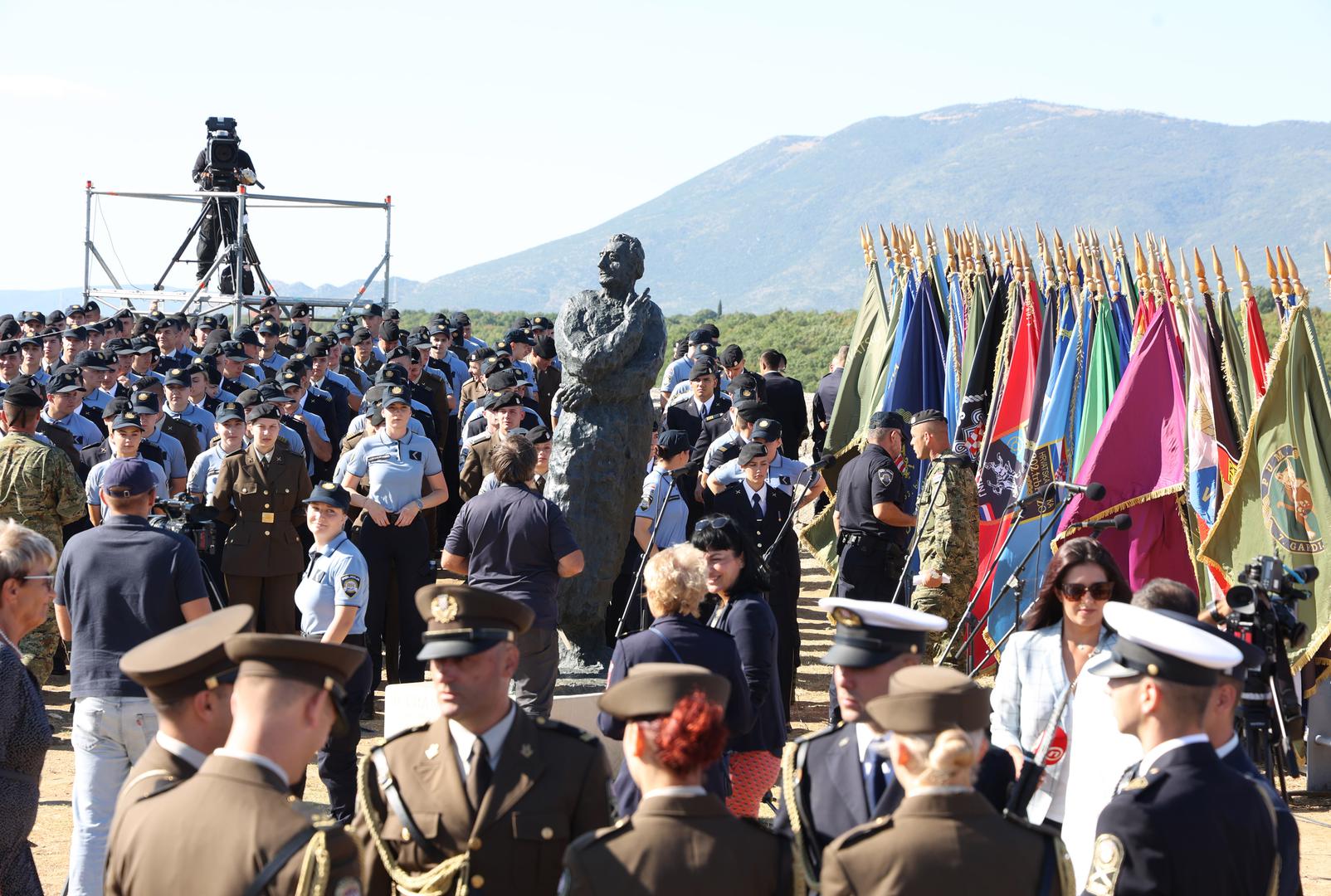 05.08.2025.,Knin- Proslava obiljezavanja Dana pobjede i domovinske zahvalnosti, Dana hrvatskih branitelja i 30. obljetnice vojno redarstvene operacije Oluja. Podizanje zastave na kninskoj tvrdjavi.  Photo: Dusko Jaramaz/PIXSELL