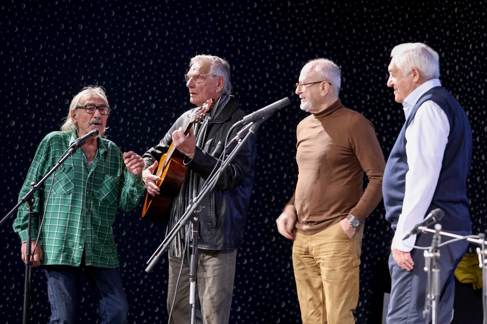 05.02.2026., Novalja - Predstavljanje knjige Domovina, Pastroc autora Dinka Supica Photo: Sime Zelic/PIXSELL