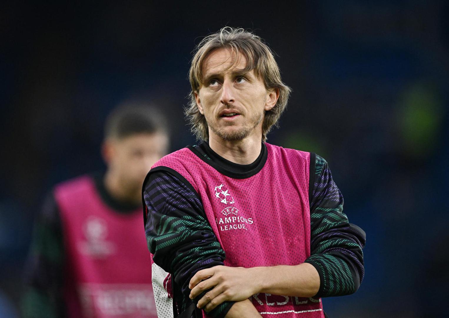 Soccer Football - Champions League - Quarter Final - Second Leg - Chelsea v Real Madrid - Stamford Bridge, London, Britain - April 18, 2023 Real Madrid's Luka Modric during the warm up before the match REUTERS/Dylan Martinez Photo: Dylan Martinez/REUTERS