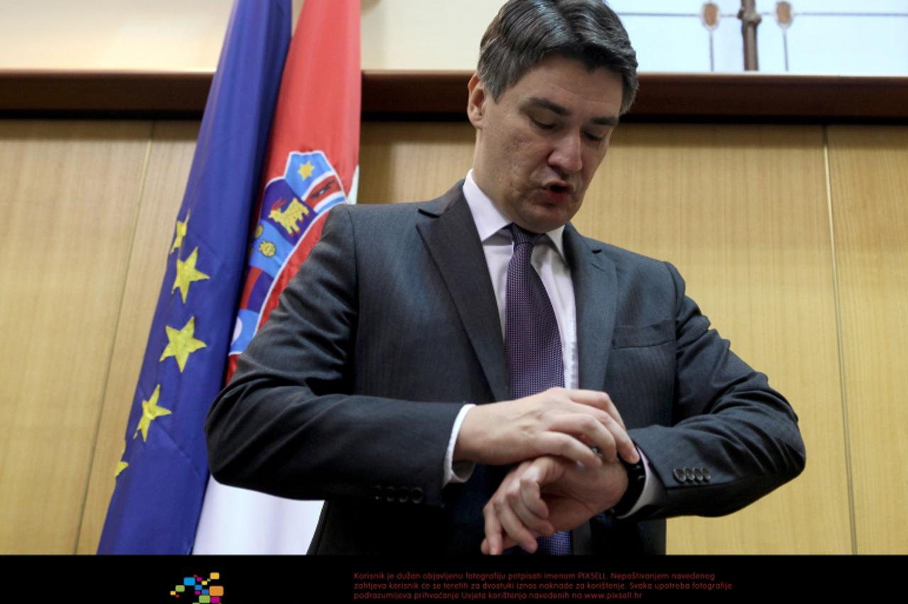 '18.09.2012., Zagreb - Utvrdjivanjem dnevnog reda i pitanjima zastupnika pocelo je 5. zasjedanje Sabora.  Photo: Patrik Macek/PIXSELL'