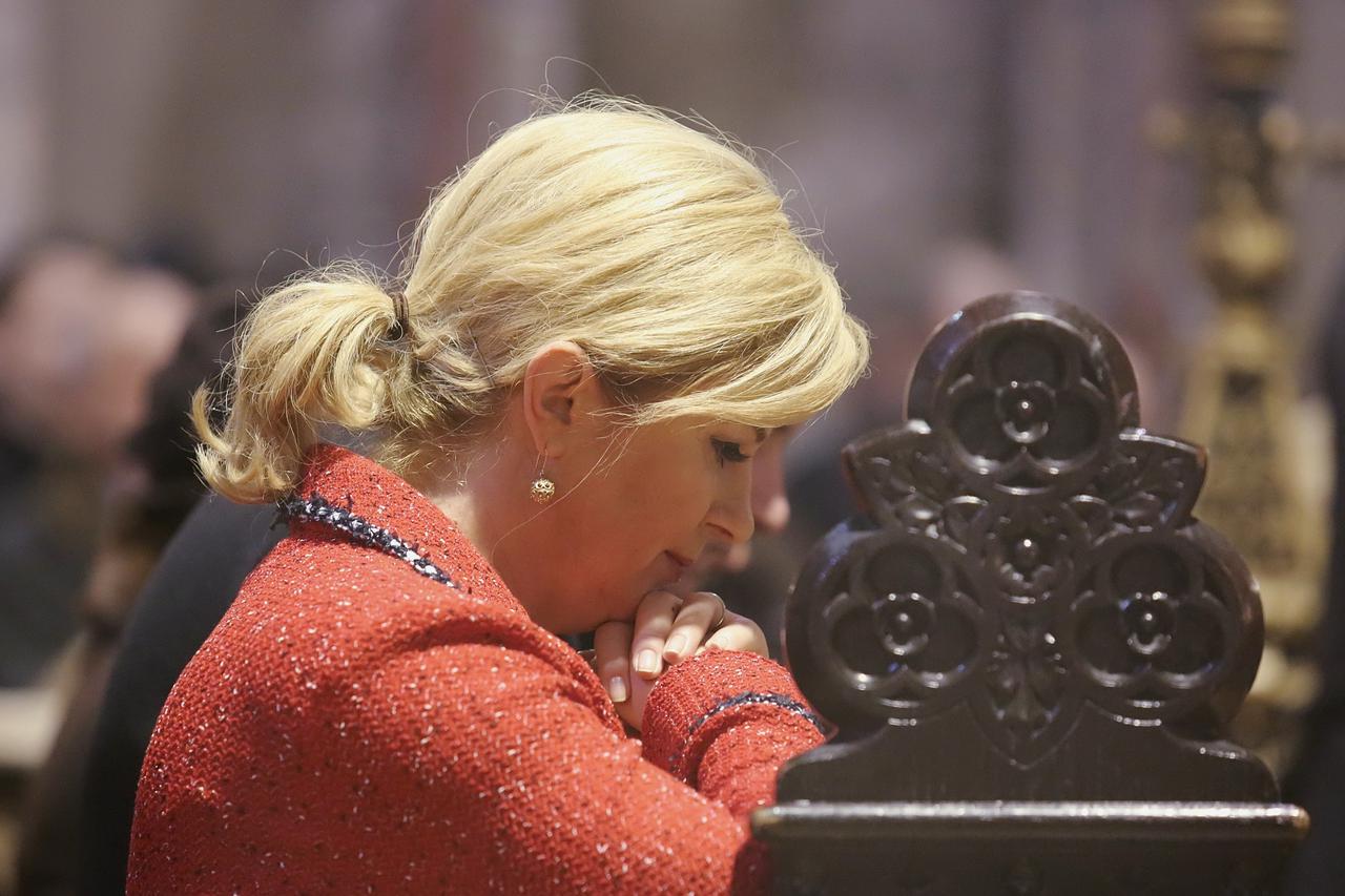 24.12.2015., Zagreb - Na Badnju vecer kardinal Josip Bozanic predvodio je misu polnocku u zagrebackoj katedrali.  Kolinda Grabar-Kitarovic.  Photo: Tomislav Miletic/PIXSELL