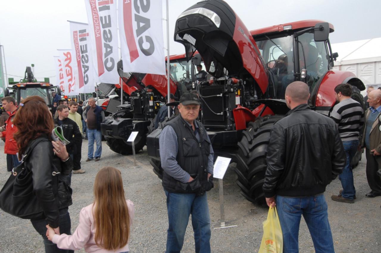 '27.03.2011., Bjelovar - Na sajamskom prostoru u Gudovcu i treceg zavrsnog dana 14. medjunarodnog Proljetnog sajma izlagalo 400 izlagaca sa raznolikom bogatom ponudom proizvoda Photo: Damir Spehar/PIX