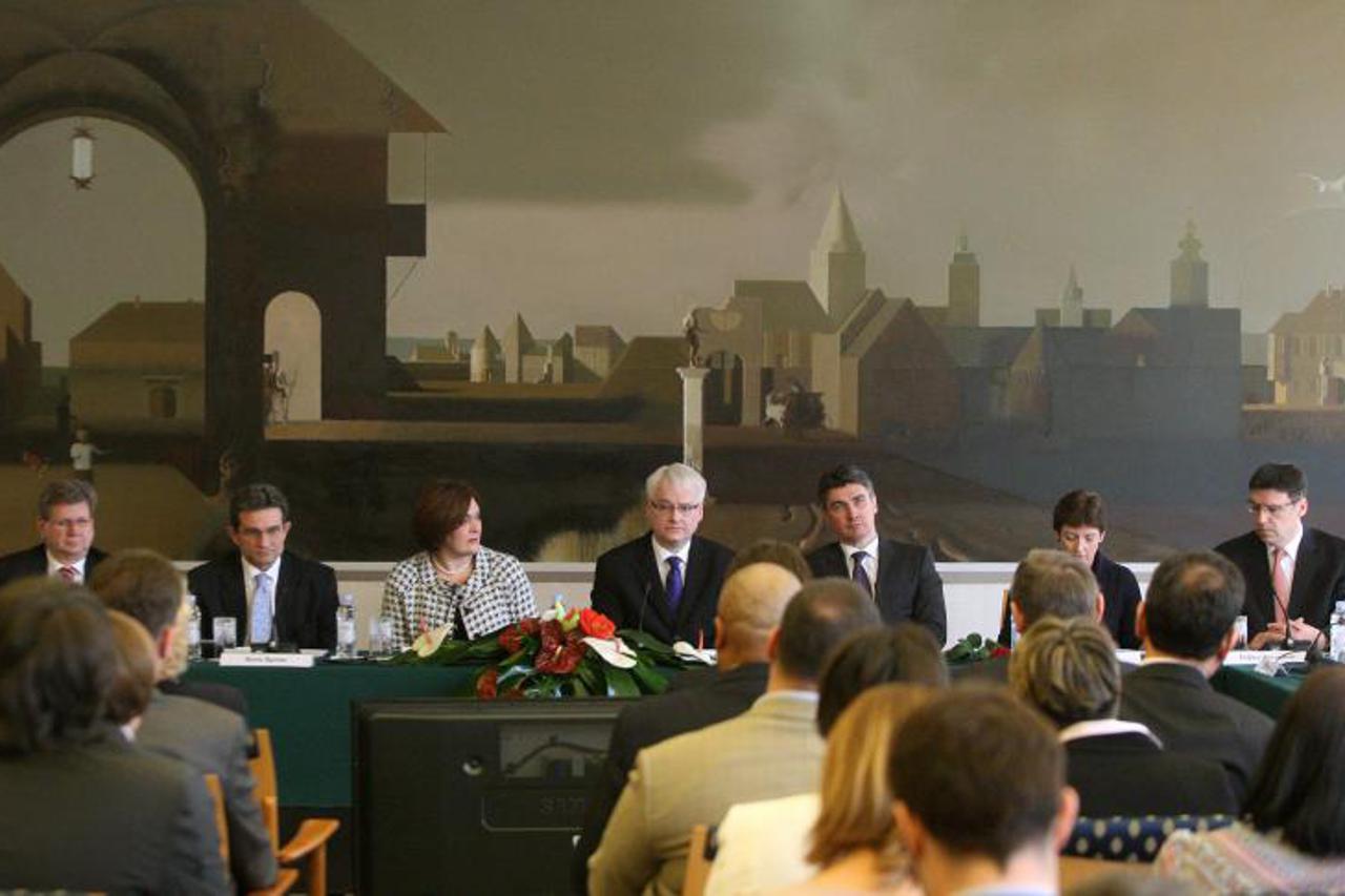 Josipović