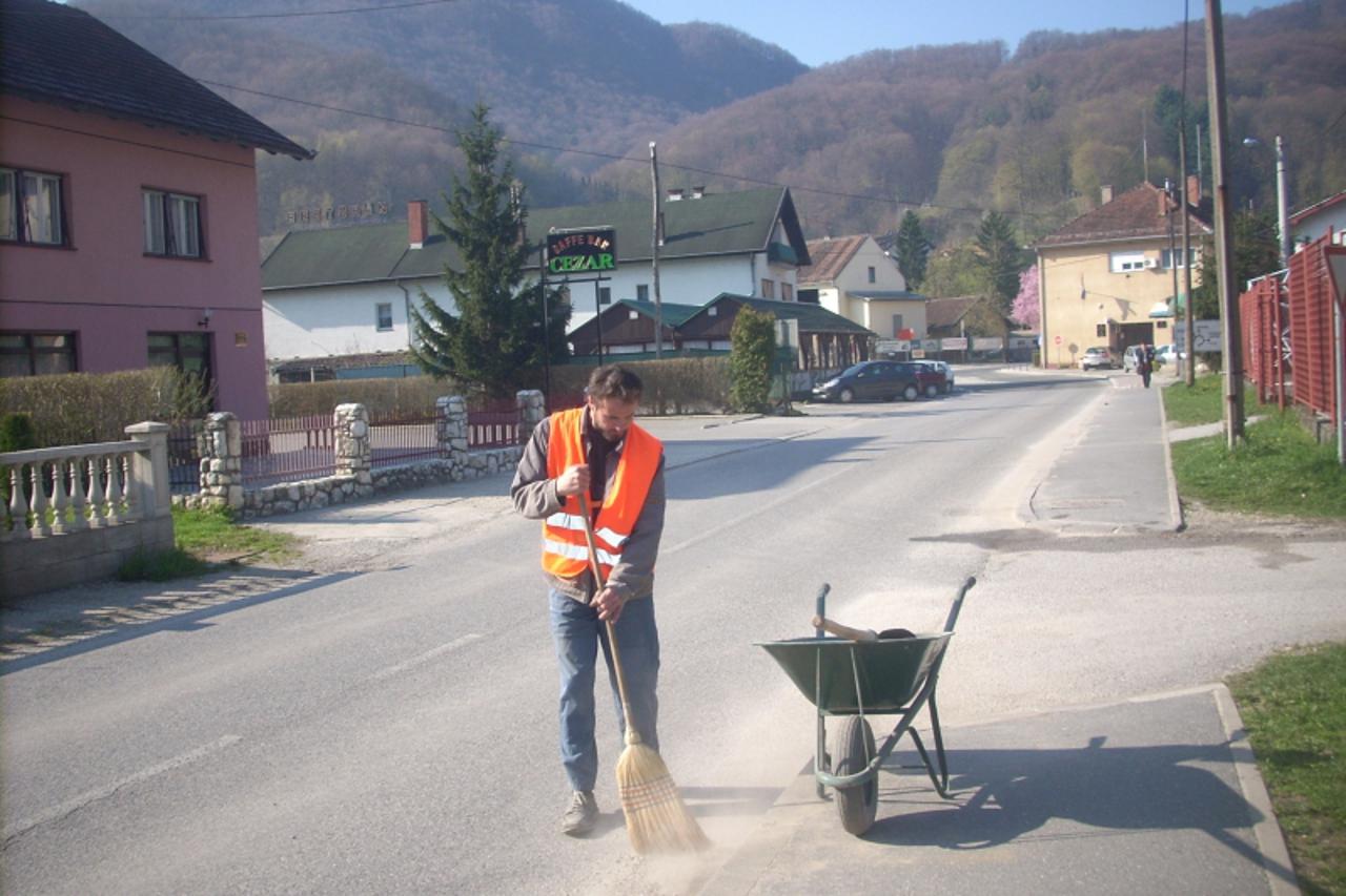 'javni_ivj_zag_140410'