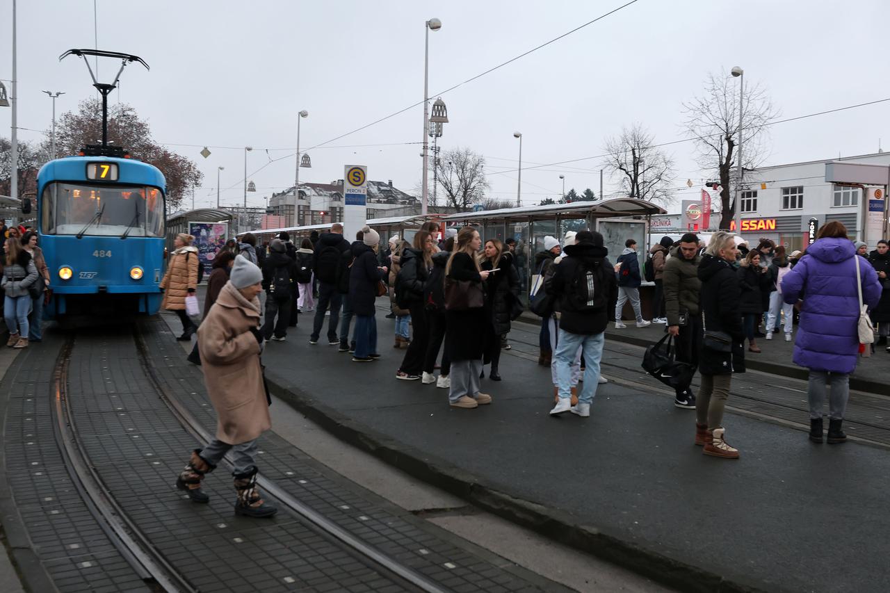 Zagreb: Na liniji 234 vozi rabljeni autobus iz Beča