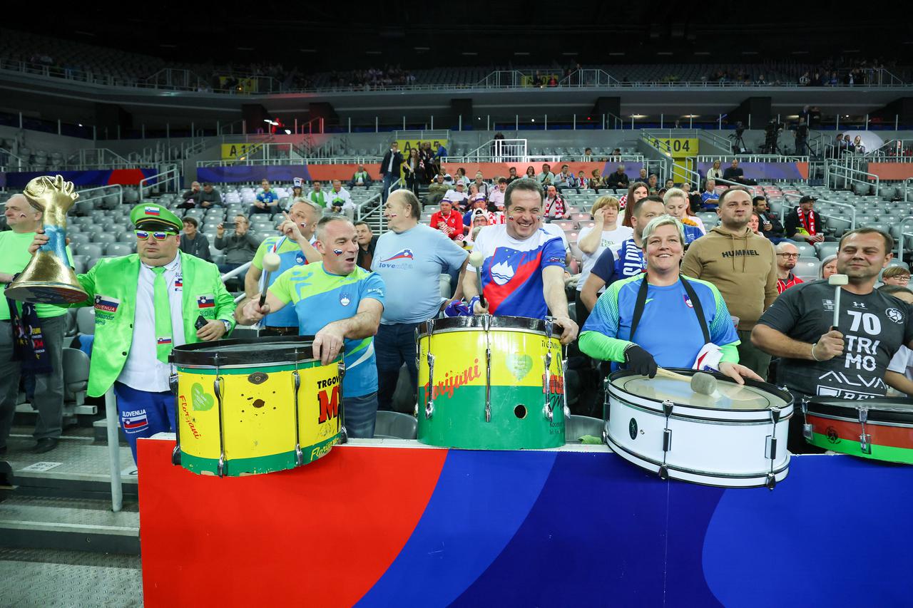 Navijači na utakmici IHF Svjetskog rukometnog prvenstva 2025., Egipat - Slovenija