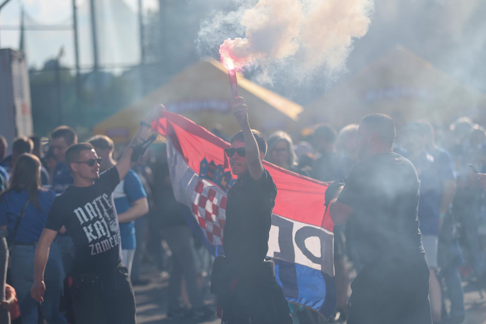 Maksimir je pun, a atmosfera je sjajna