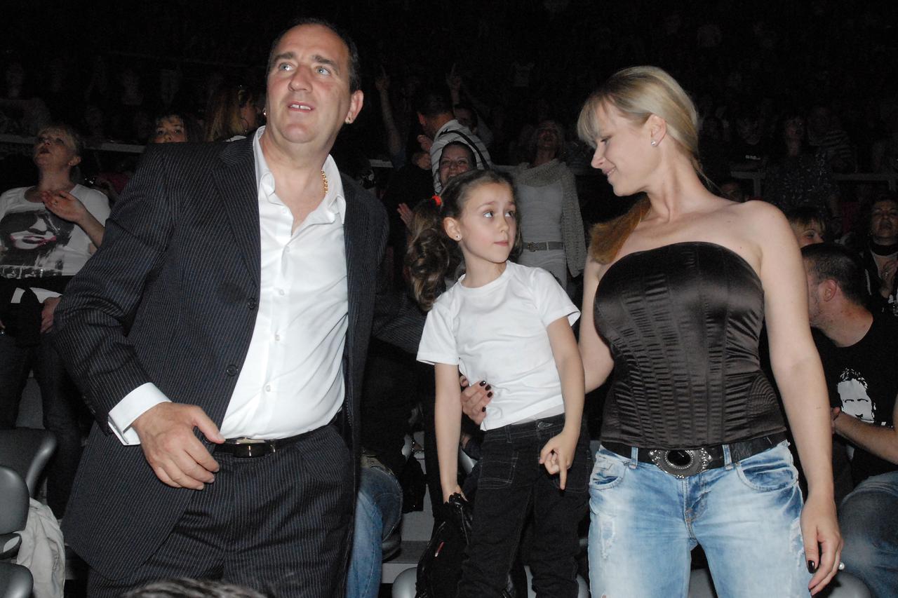 Mladen Grdovic dosao je na koncert sa suprugom Brankicom i  kceri Sarom. Photo: Dino Stanin/PIXSELL