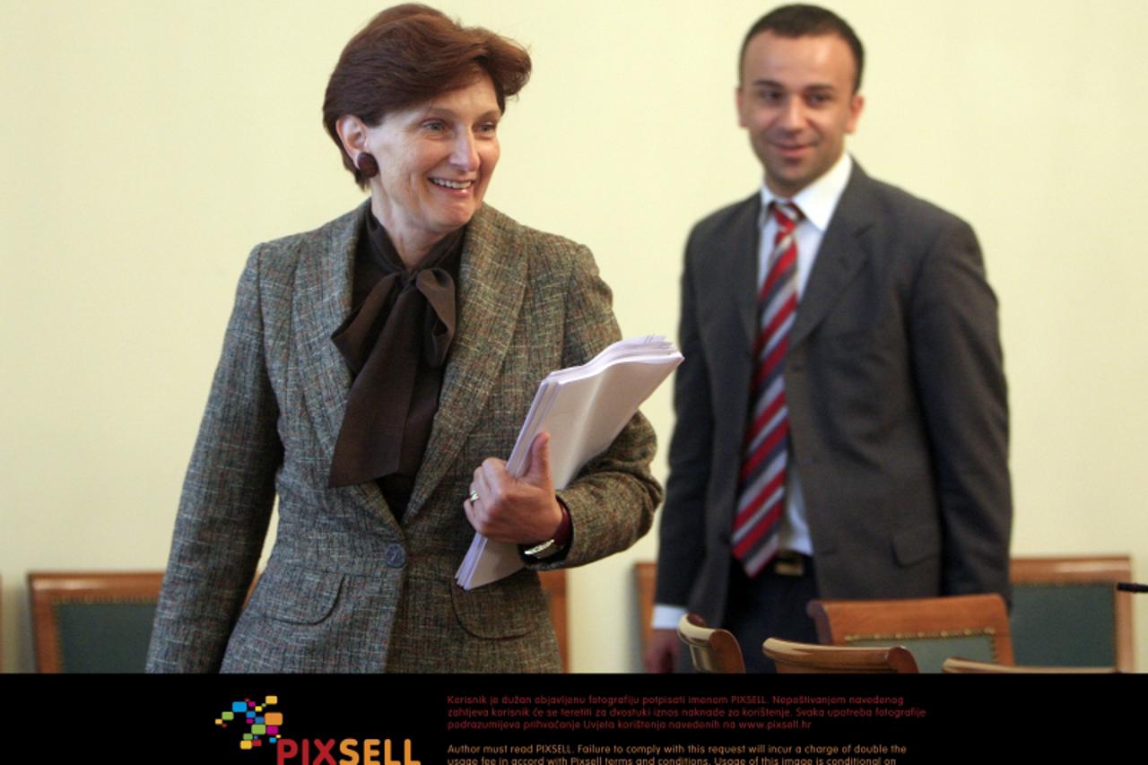 '12.10.2010., Hrvatski sabor, Zagreb - Sjednica Istraznog povjerenstva za utvrdjivanje cinjenica u vezi s privatizacijom Ine. Ana Lovrin, Josip Slepic.  Photo: Slavko Midzor/PIXSELL'