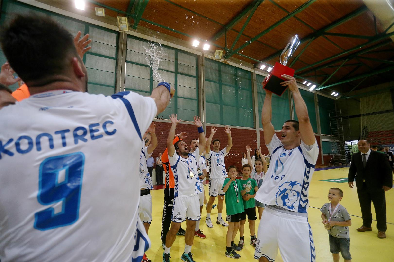 PPD Zagreb je po 27. put prvak Hrvatske. Naslov su proslavili danas nakon što su 34:27 pobijedili Nexe.

