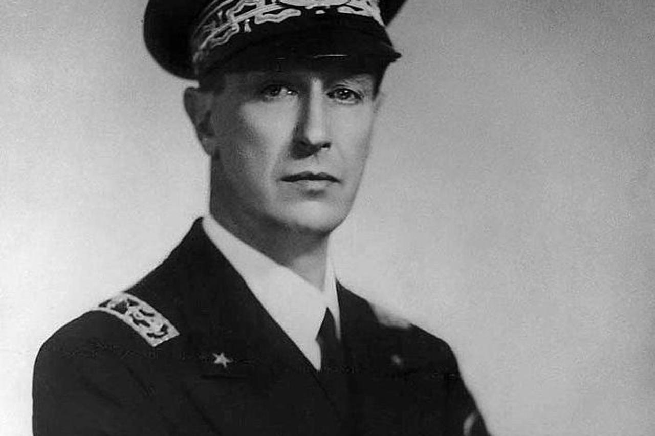 storyeditor/2025-10-07/Prince_Aimone_of_Savoy_-_restored-1.jpg