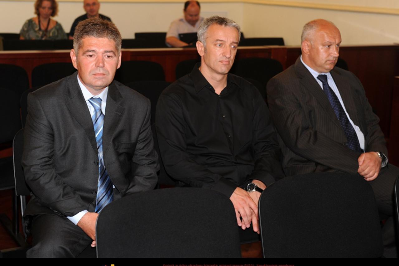 '07.07.2009., Zagreb - Sudjenje na Zupanijskom sudu optuzenicima Zdravku Markacu, Ranku Vukoji, Zeljku Sicaju koji su uhiceni u akciji Dubai radi primanja mita.  Photo: Goran Stanzl/Vecernji list'