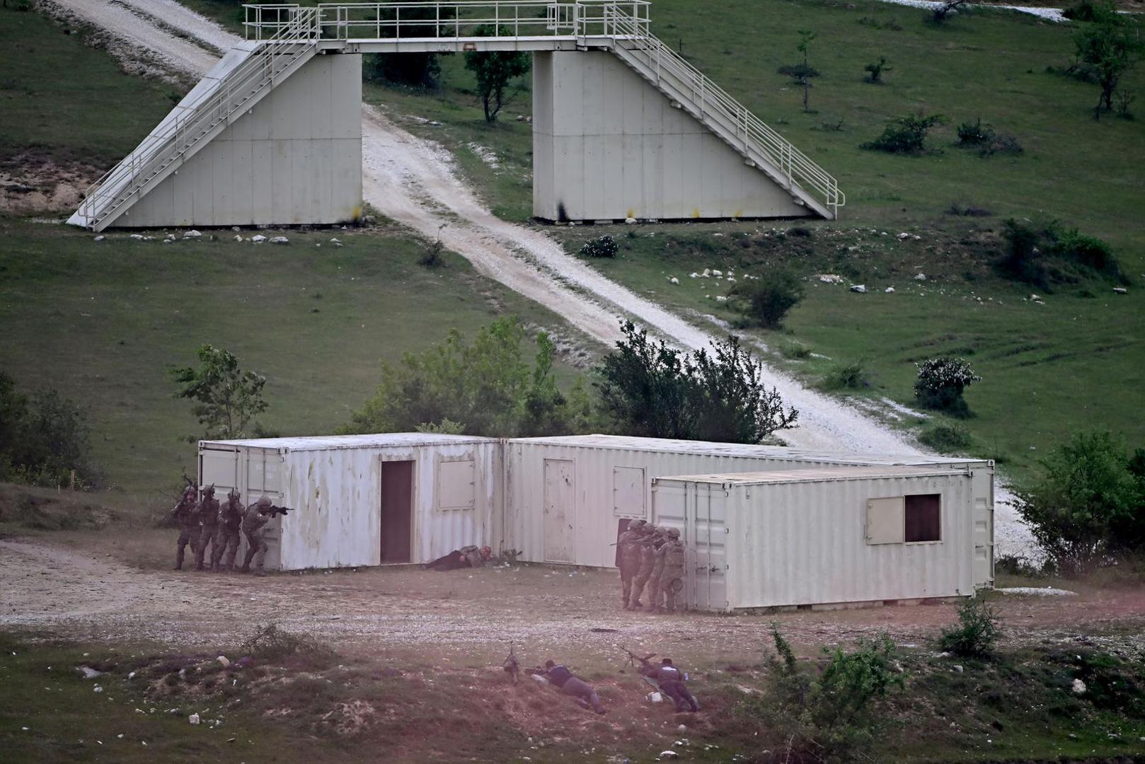Vježba je provedena temeljem zaključka Vlade Srbije i dio je suradnje Srbije i NATO-a u okviru programa Partnerstvo za mir, uz naglašavanje vojne neutralnosti Srbije te cilja očuvanja mira i stabilnosti u regiji.