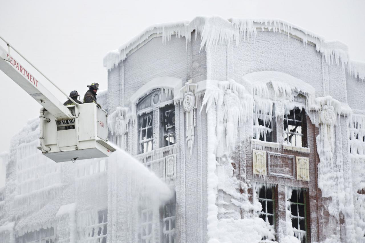 Zaledila se zgrada, Chicago (1)