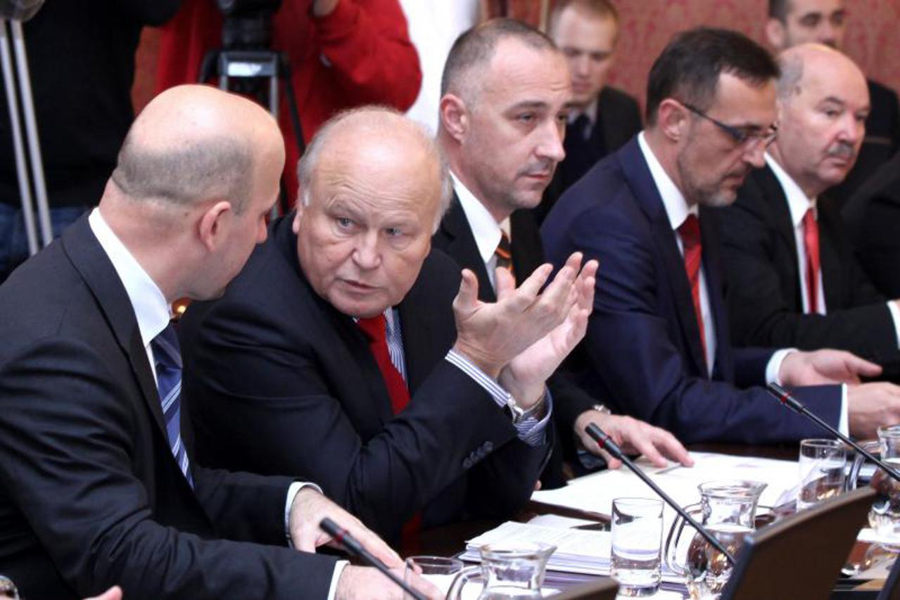 Vlada, sjednica Vlade (1)