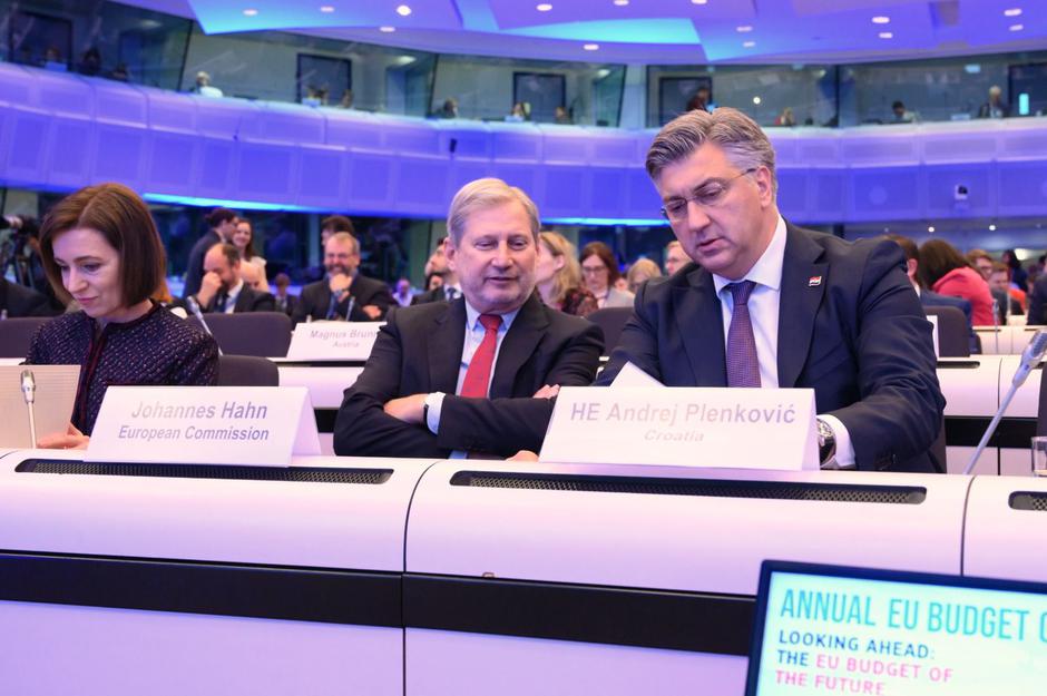 Premijer Andrej Plenković u Bruxellesu na godišnjoj konferenciji u budućem europskom proračunu