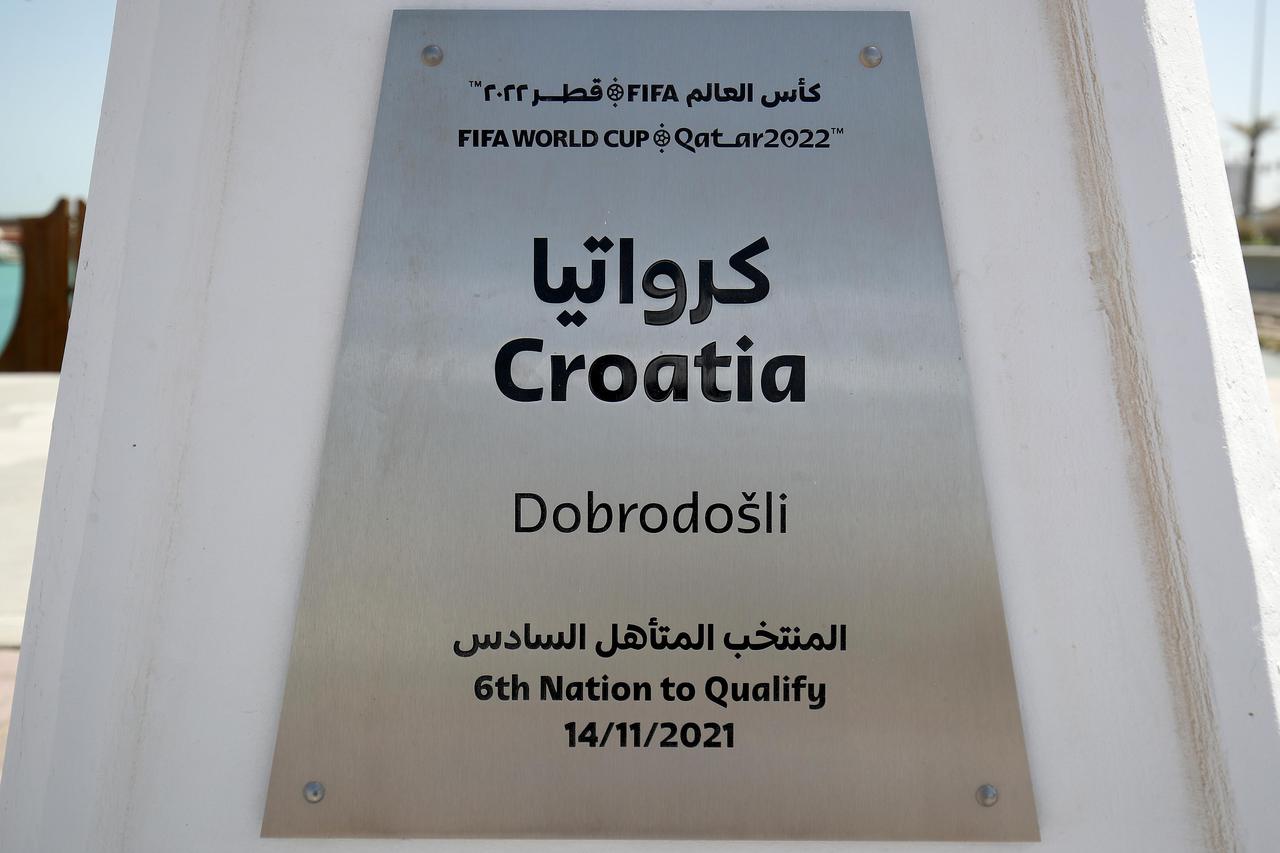 Doha: Podizanje hrvatske zastave u sklopu početka Svjetskog prvenstva u nogometu 
