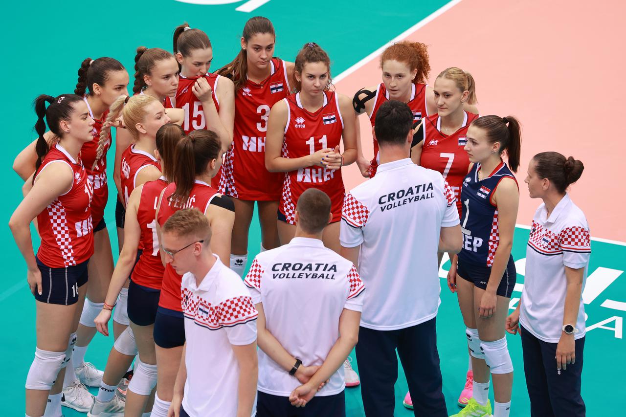 Osijek: Otvorenje Svjetskog juniorskog prvenstva za odbojkašice U19 utakmicom Hrvatska-Njemačka