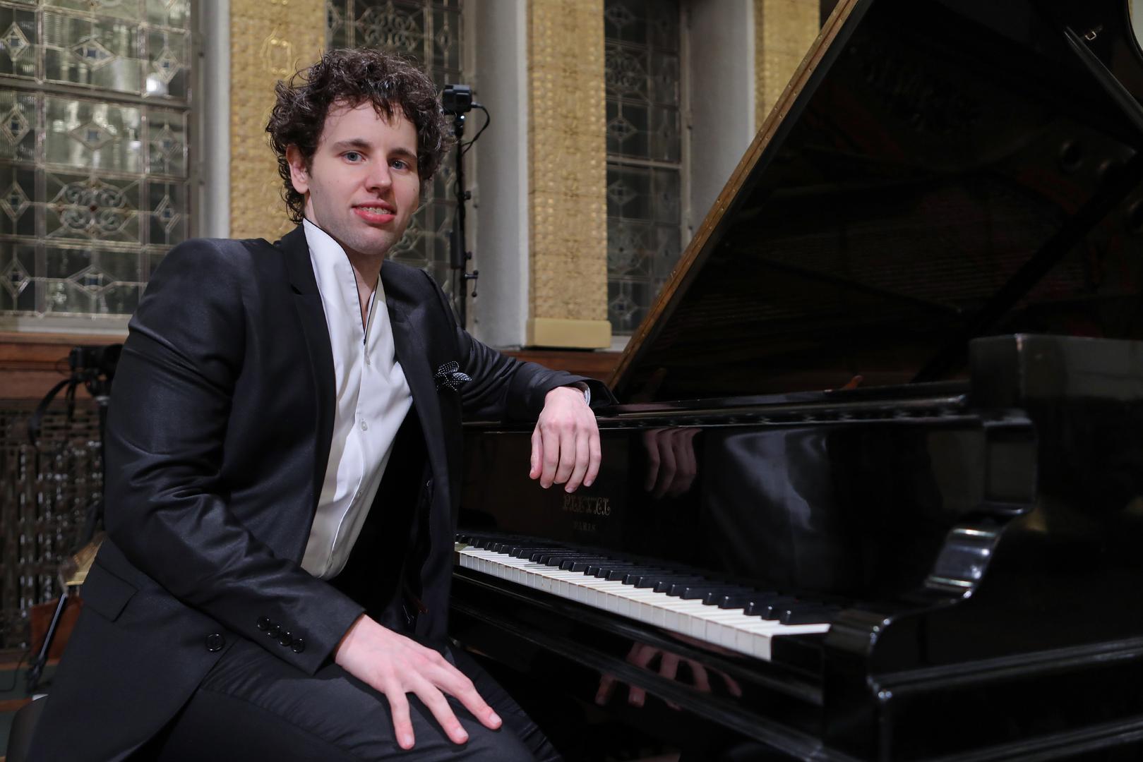 Pijanist Aljoša Jurinić nastupa na prvom i trećem koncertu novog festivala