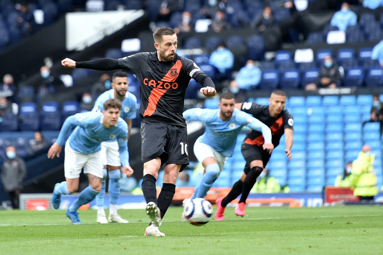 Premier League - Manchester City v Everton