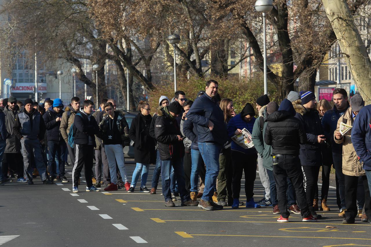 Redovi za ulaznice Dinamo - Viktoria Plzen