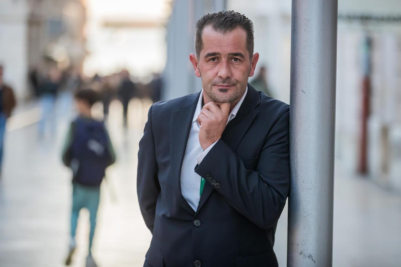 Marijan Gubina, autor romana "260 dana" 
