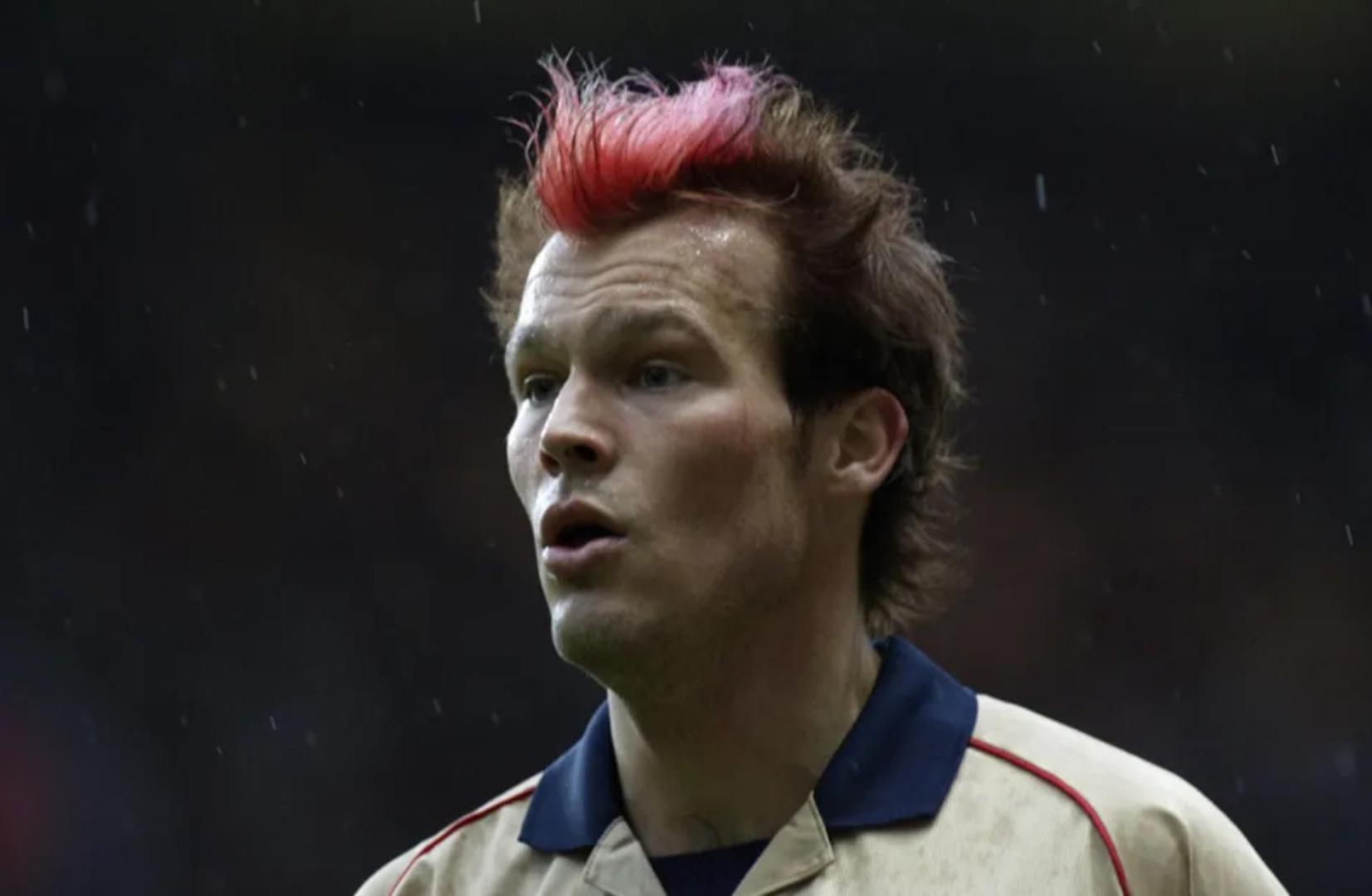 Zaključit ćemo ovaj pregled jednom frizurom koja možda i nije bila toliko luda kao neke druge, ali je postala ikonična za mnoge obožavatelje nogometa. Riječ je o rozo obojanoj frizuri Šveđanina Freddieja Ljungberga, koji je s tom frizurom briljirao u Arsenalu.