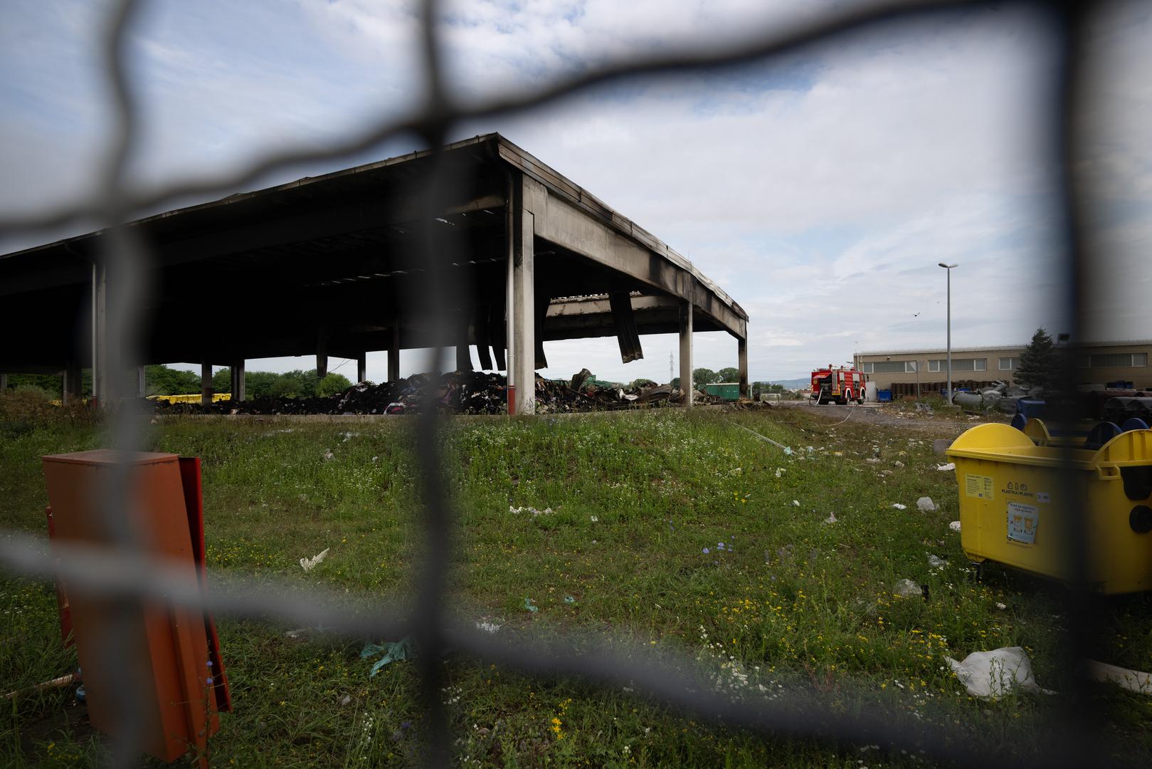 27.06.2024., Zagreb - Na oslagalistu otpada Jakusevec nocas je izbio pozar glomaznog otpada na prostoru Servisno operativnog centra.   Photo: Davor Puklavec/PIXSELL