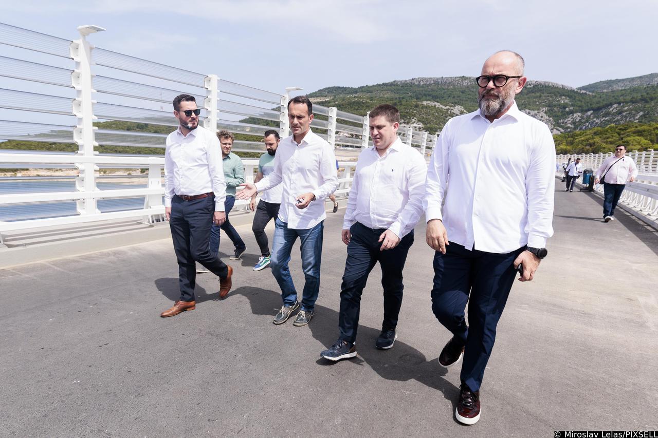 Komarna: Ministar Oleg Butković u obilasku Pelješkog mosta