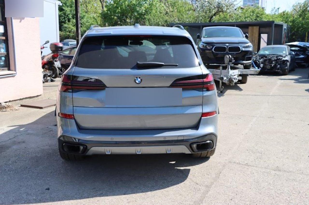 BMW za kojim je tragao Interpol