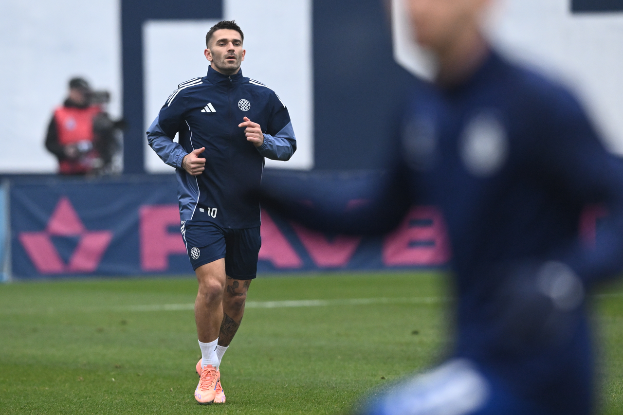 Zagreb: Zagrijavanje uoči utakmice Hajduk i Dinamo