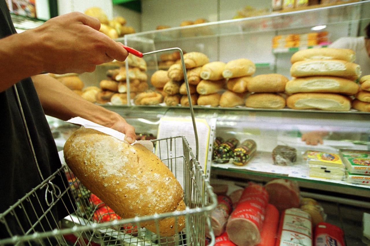 'unutrasnja....zgb....28.08.2002. kruh snimio: igor kralj'