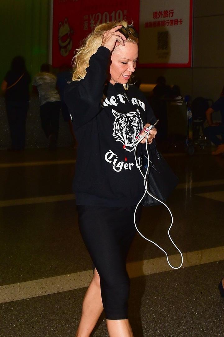 Pamela je prije nekoliko mjeseci na Instagarmu objavila kako prekida s nogometašem Adilom Ramijem, kojeg je između ostalog nazvala i čudovištem. 