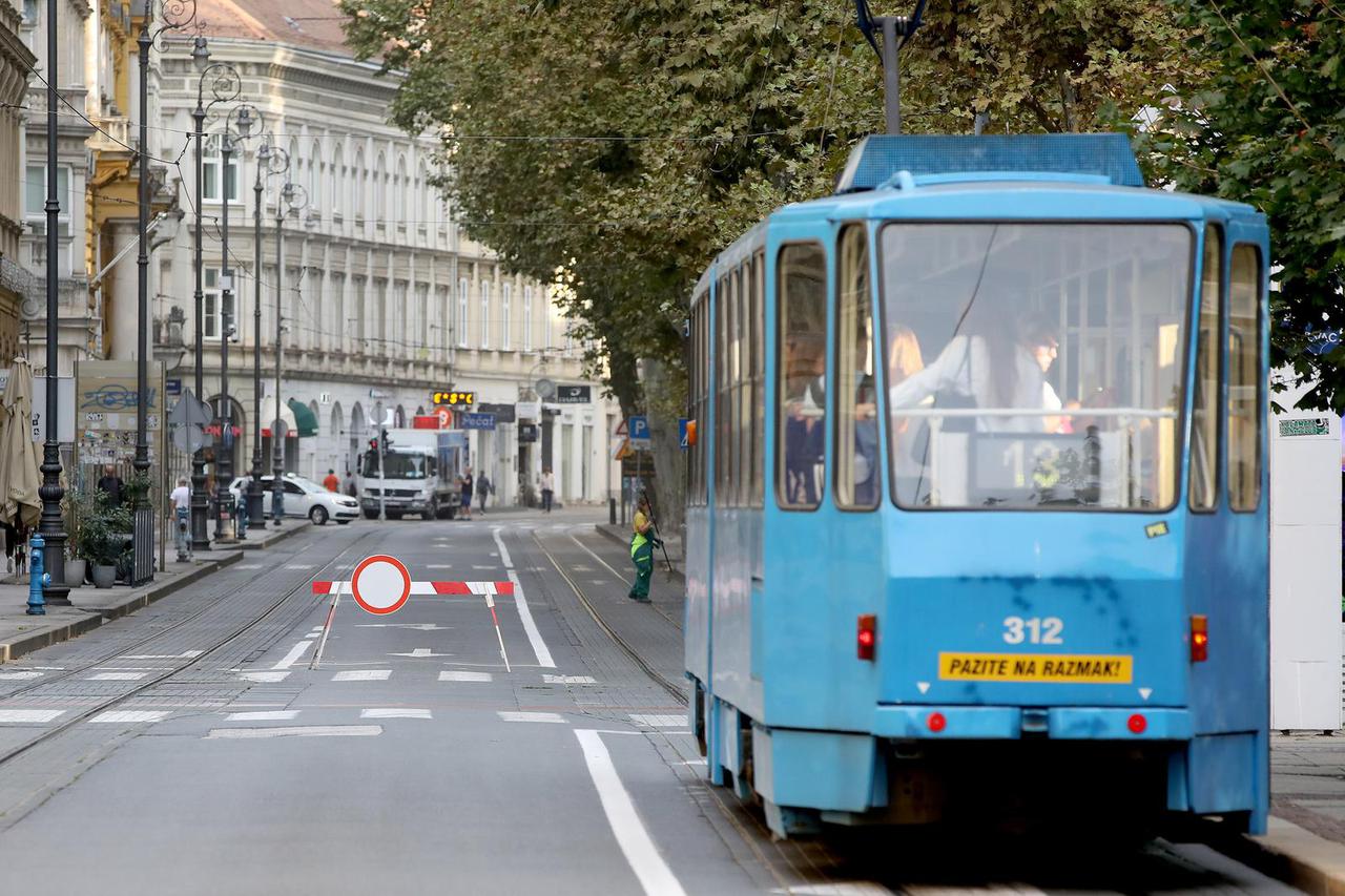 Zagreb: Dan bez automobila - besplatan javni gradski prijevoz  tramvajima, autobusima i uspinjačom