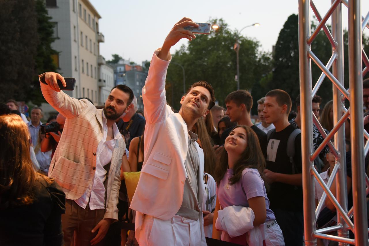 Pula: Premijera filma "Južni vetar 2 Ubrzanje"