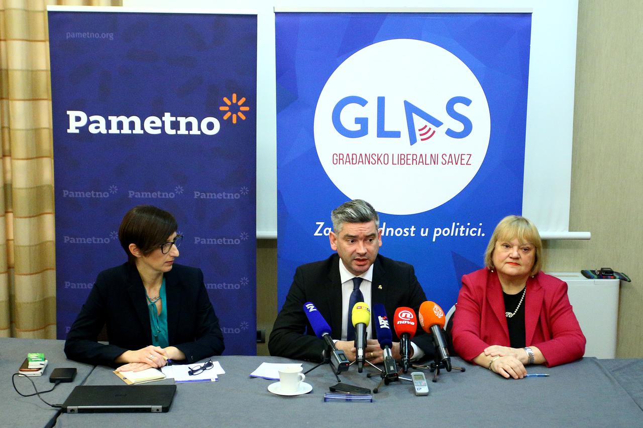Press konferencija IDS-a, GLAS-a i stranke Pametno